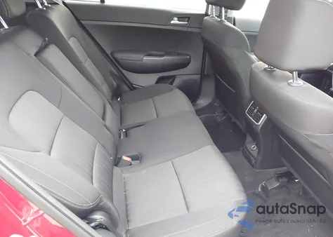 2021 Kia Sportage Lx z USA, uszkodzony, nr VIN KNDPM3AC3M7902832